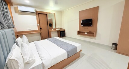 Hotel TGR Bharuch Room Type - Suite Room