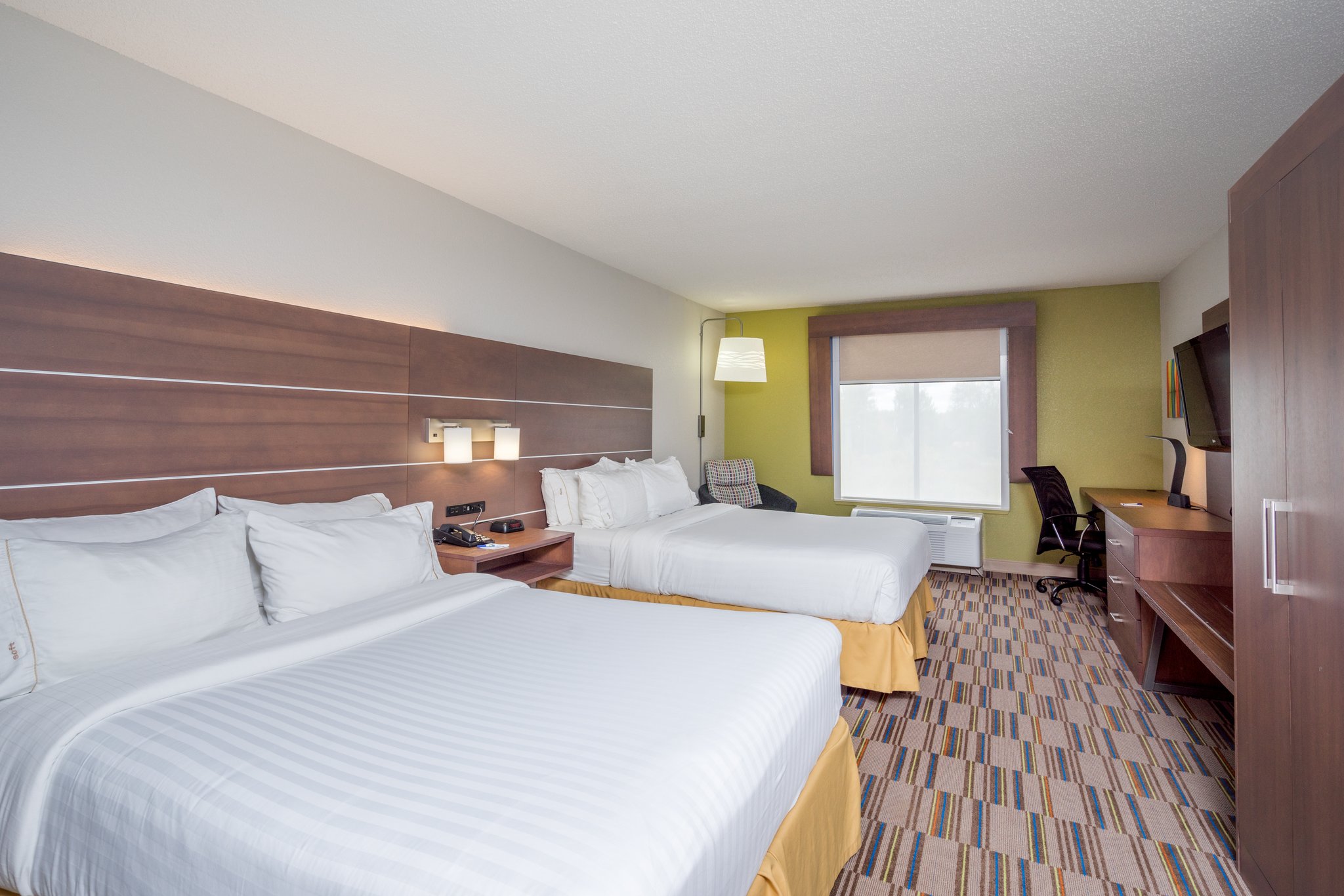 Holiday Inn Express & Suites QUAKERTOWN - Tap to explore photos