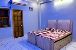 3 BHK Flat near Har Ki Pauri