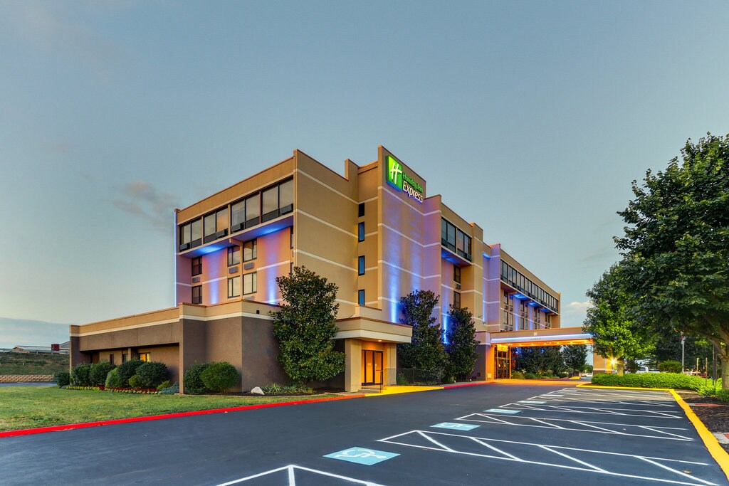 Holiday Inn Express Aberdeen, an IHG Hotel - Tap to explore photos