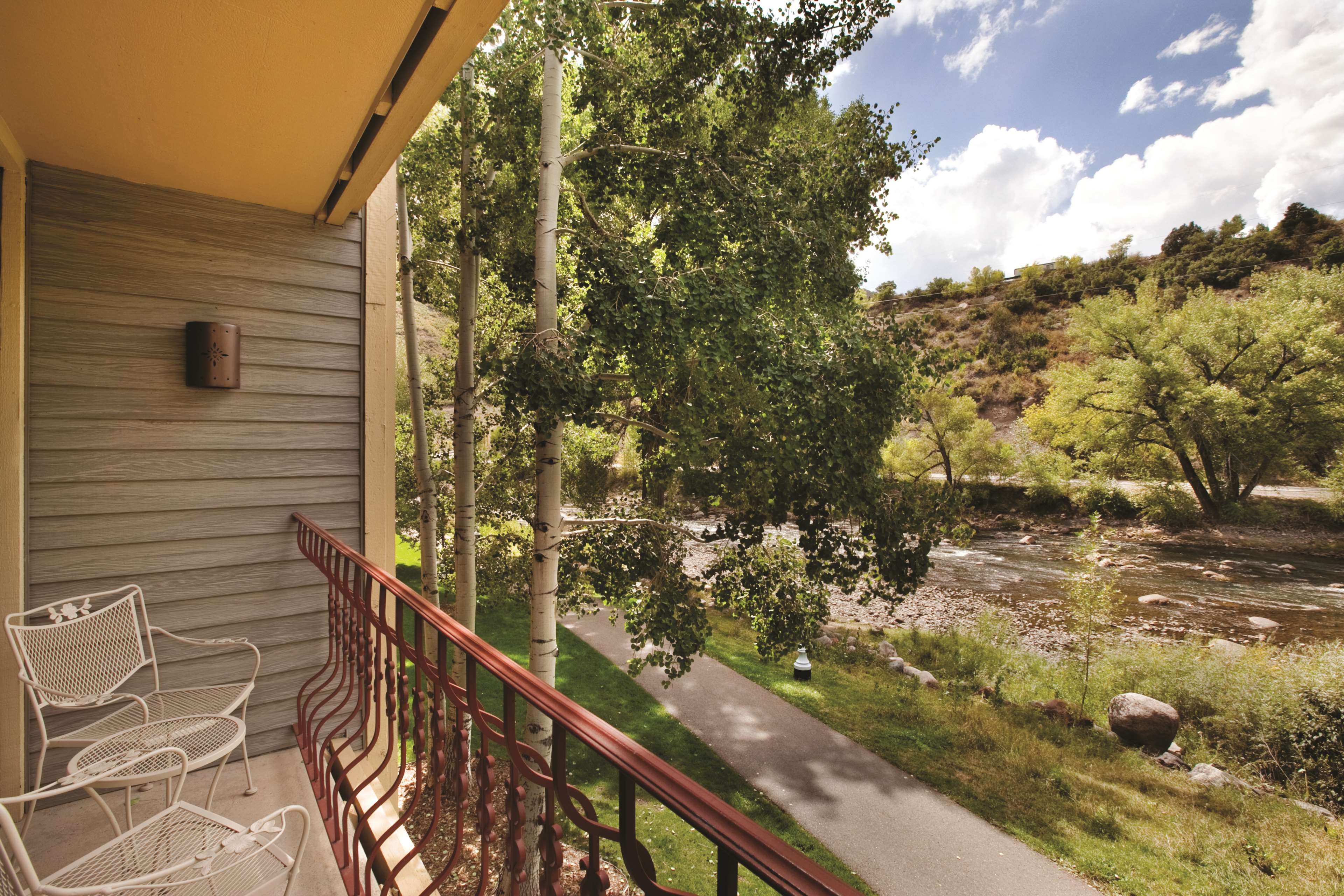 DoubleTree by Hilton Durango - Tap to explore photos