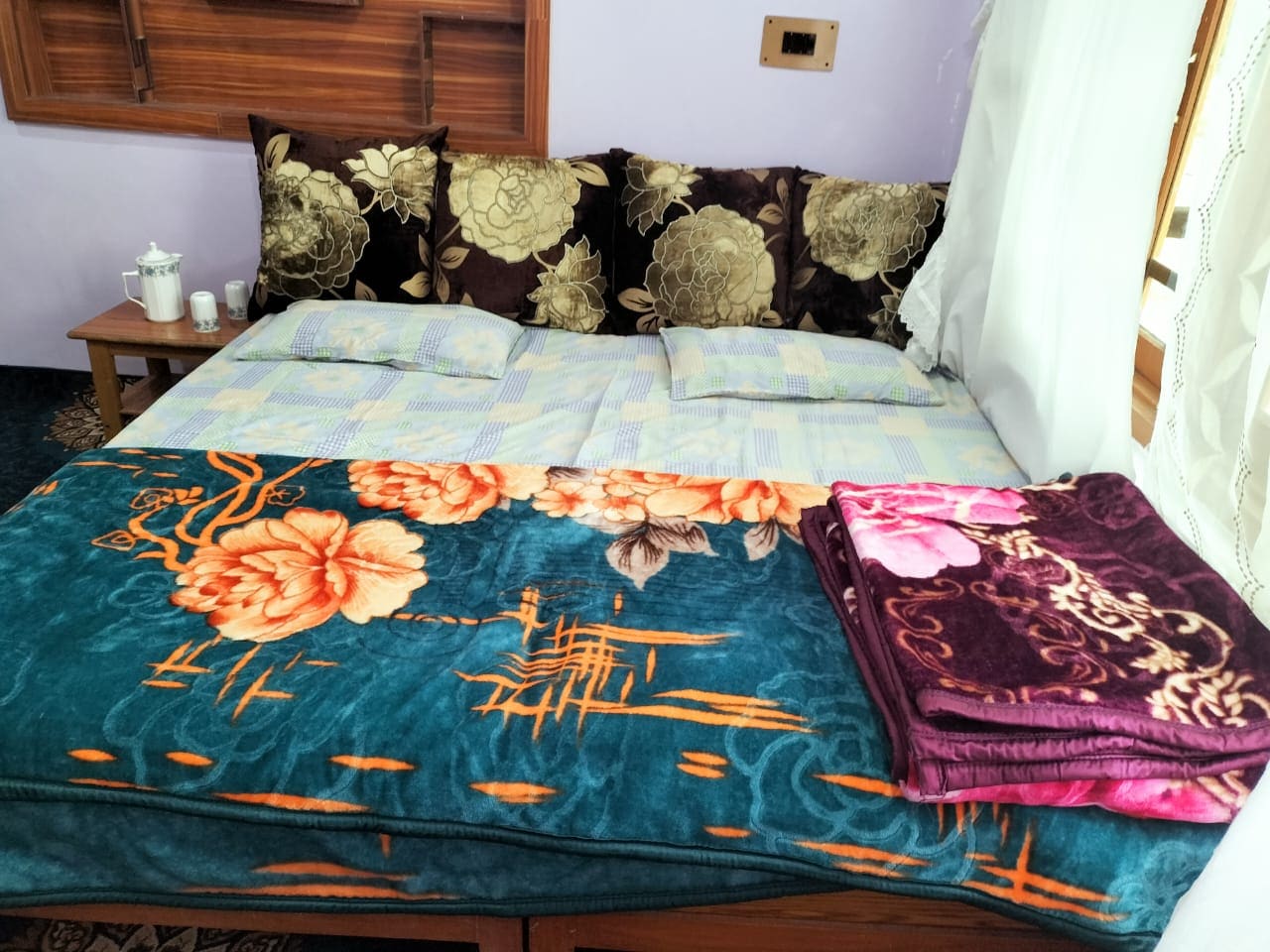 Empire International - Tap to explore photos