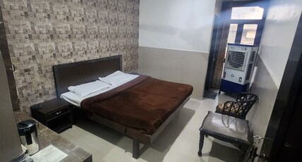 Hotel Uttam Heritage Room Type - Basic Non AC Room
