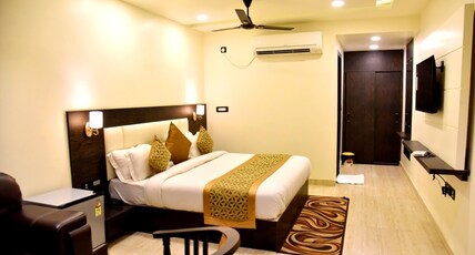Hotel Vinayak Room Type - PREMIUM ROOM,