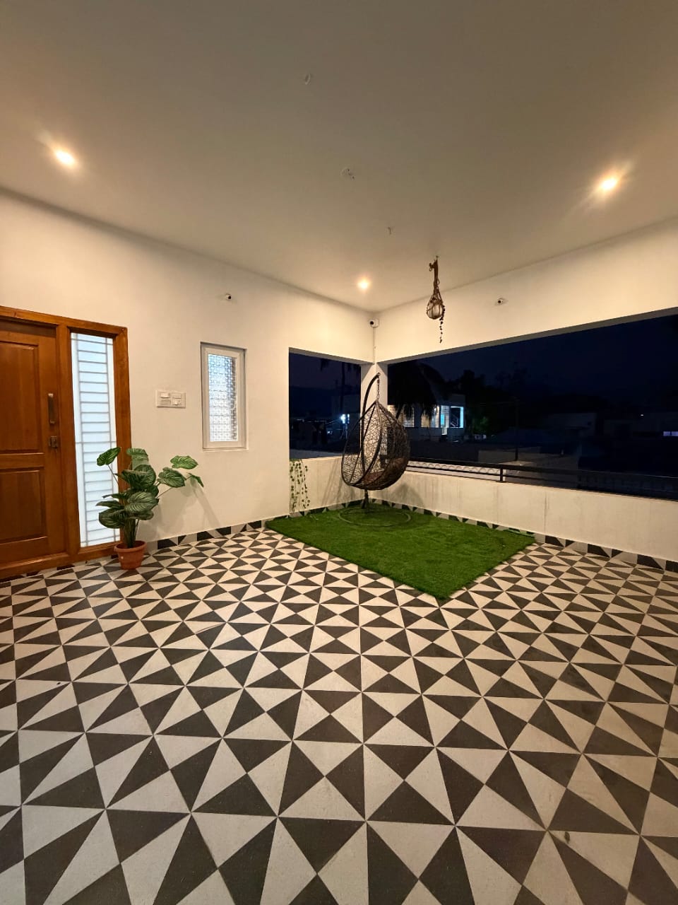 Mahaa's Homestay - Tap to explore photos