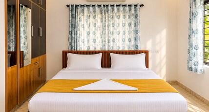 Pavizham Regency near Guruvayur Temple Room Type - Standard Room AC