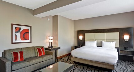 Doubletree by Hilton Hattiesburg, MS Room Type - 1 KING STUDIO SUITE
