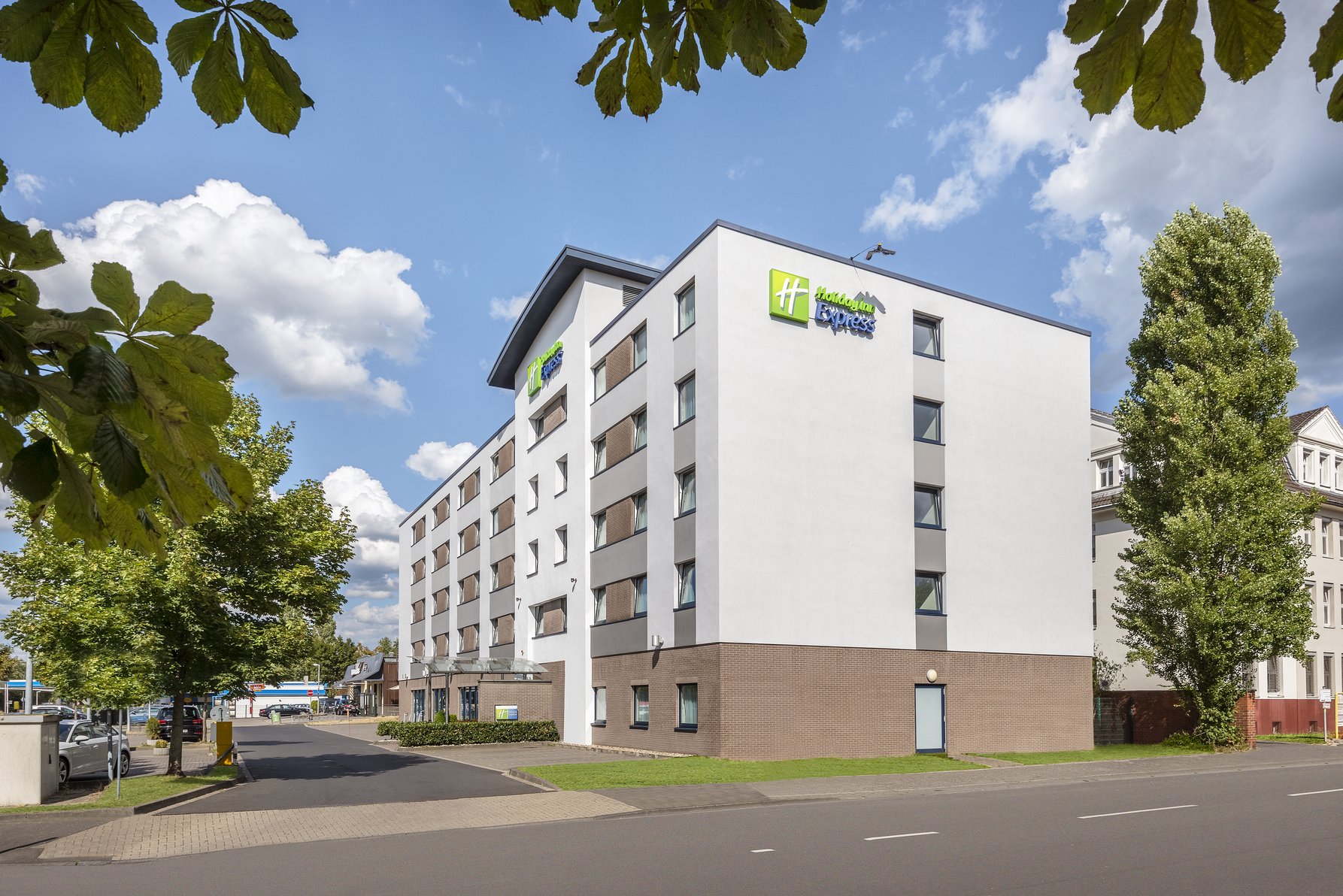 Holiday Inn Express Cologne - Muelheim, an IHG Hotel - Tap to explore photos