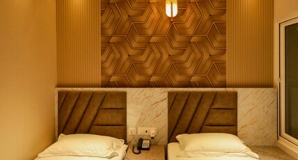 Giri Comfort Room Type - Deluxe Double Room