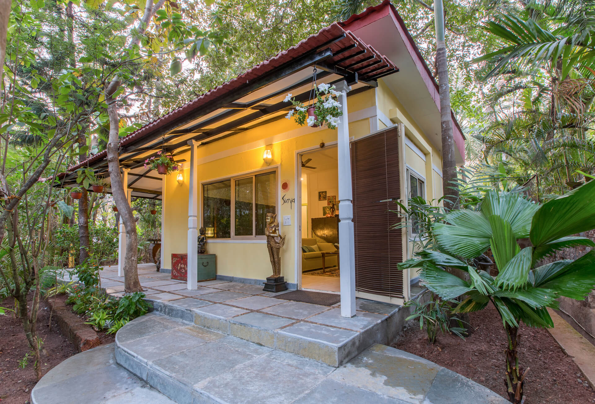 LohonoStays Ishavilas 3 Bedroom - Tap to explore photos