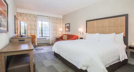 Hampton Inn And Suites Camarillo Room Type - 1 KING W DRINKS-SNACKS NS