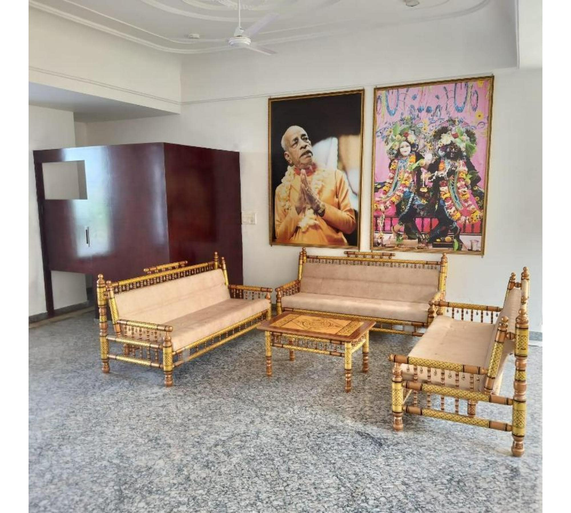 ISKCON'S GITANAGARI RETREAT CENTER - Tap to explore photos