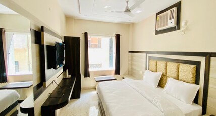 Hotel Blue Sky Room Type - Deluxe Ac Room
