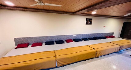 VIKAS BOAT CLUB Room Type - Dormitory