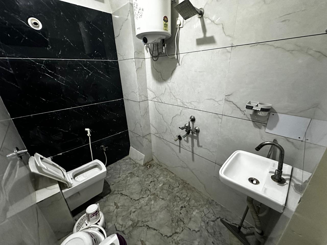Mahadevam Guest House - Tap to explore photos