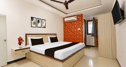 Super Hotel O Gorakhpur Railway Junction Road Golghar Formerly RR Inn Room Type - Classic