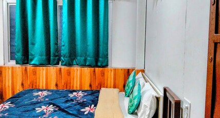 Sukoon Dream @ Mall Road Room Type - Couple Room 203