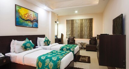 Palm Tree Hotel & Restaurant Room Type - Deluxe Premium