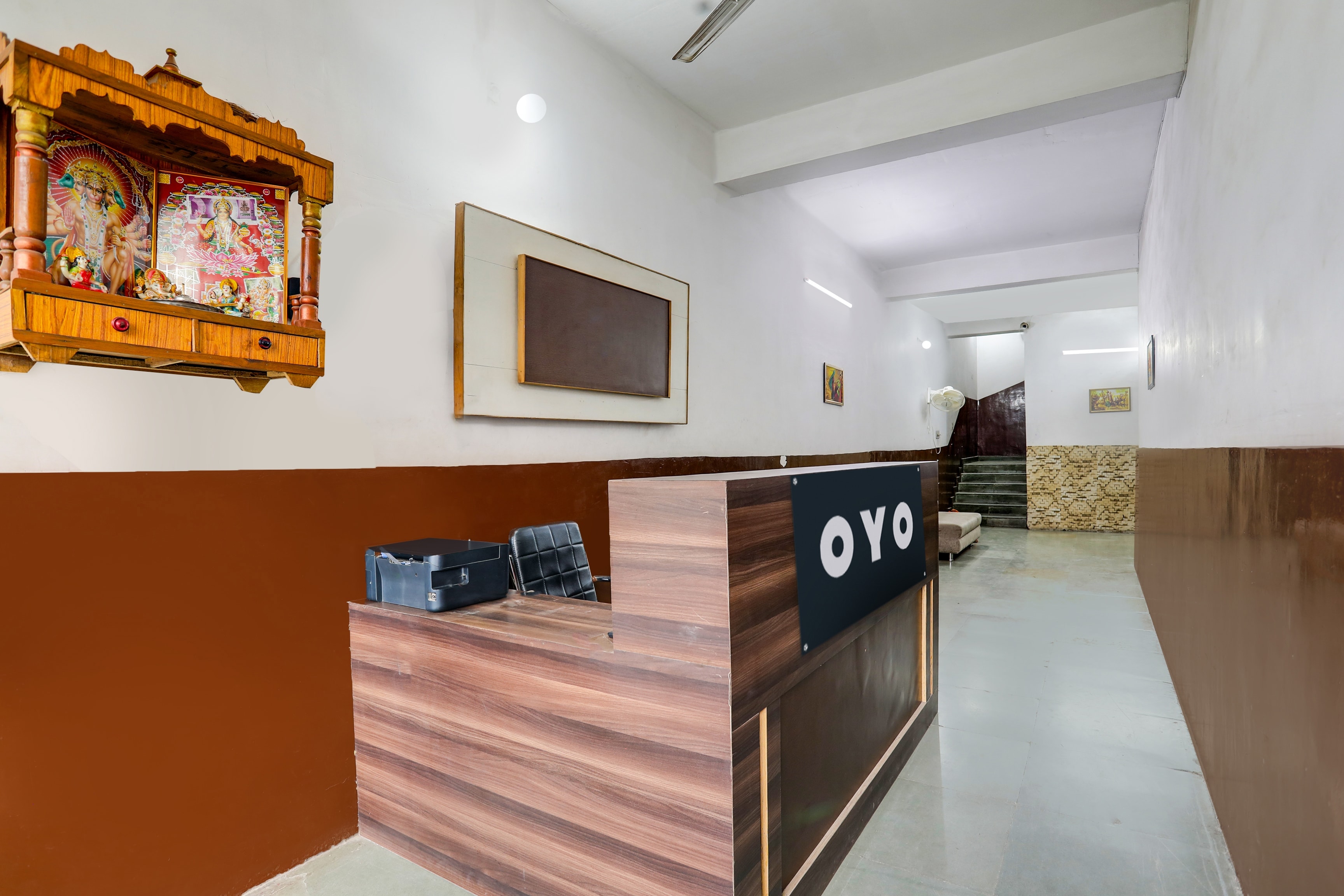 HOTEL O SHIVAAY INN - Tap to explore photos