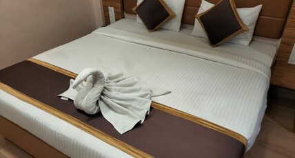 HOTEL UDAYA PALACE Room Type - STANDARD ROOM AC