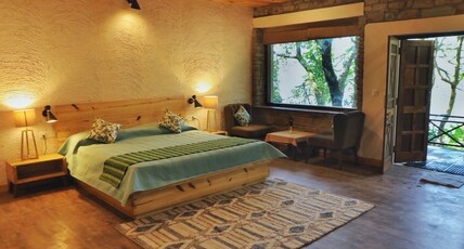 The Lake Resort Room Type - Hunting Lodge Suite