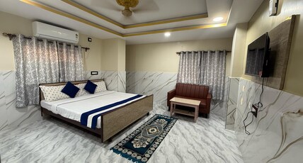 OM SHANTI GUEST HOUSES Room Type - CLASSIC STANDARD AC