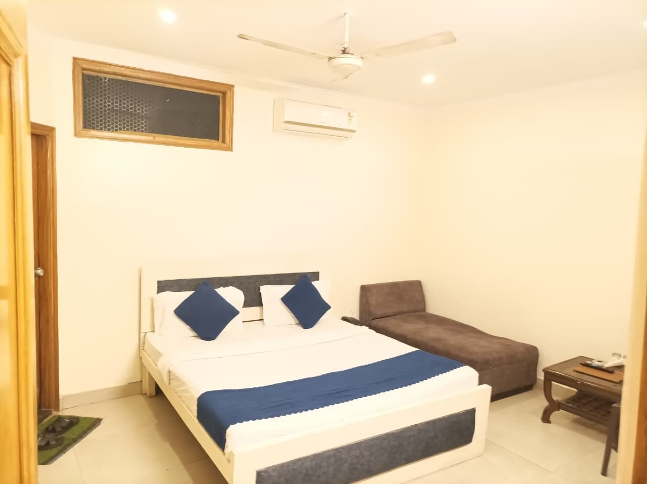 Hotel Chandigarh Elite - Tap to explore photos