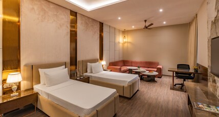 Clarks Inn Sri Ganganagar Room Type - Club Twin Room
