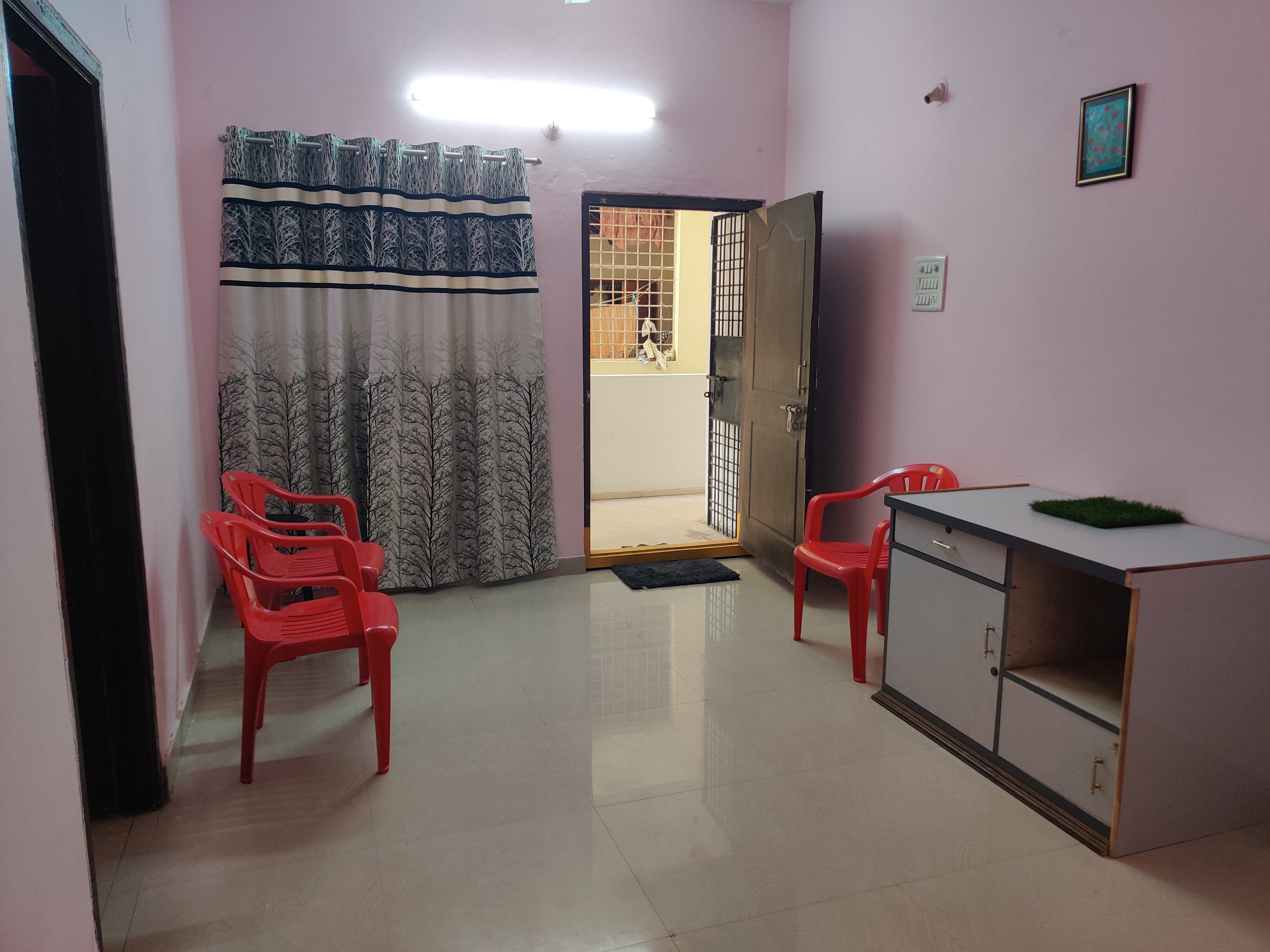 Cozy Fully Equipped 2BHK Home Peaceful Retreat - Tap to explore photos