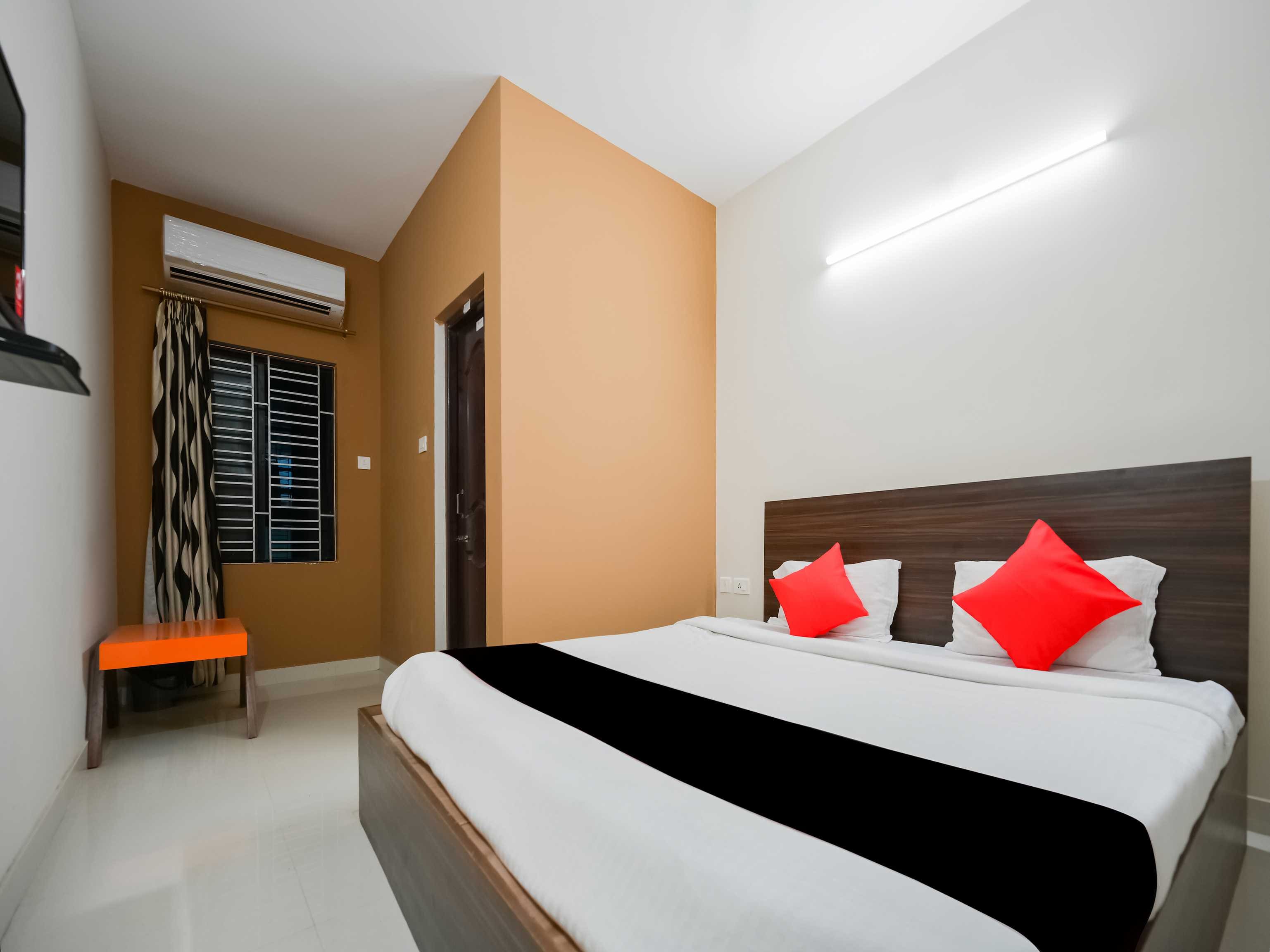 Hotel O Namaskar Diamond Key - Tap to explore photos