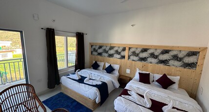 Friendship inn hotel and resorts Room Type - Four sharing Family Room with mountains view