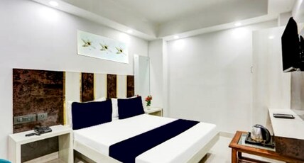 Hotel Swastik Palace Near New Delhi Railway Station Room Type - Super Deluxe Room