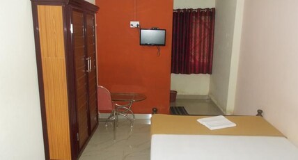 Avanti inn Room Type - Double Non Ac Room