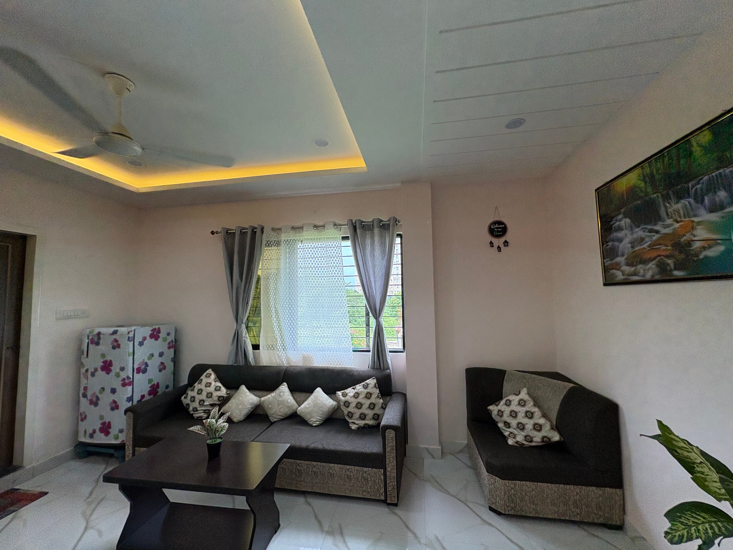 3BHK apartment beside Neotia behind Chang hospital - Tap to explore photos