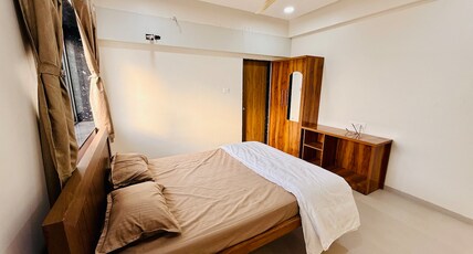 Navyug Delight Resort Rooms Spacious Lawns Park Room Type - Room no 107