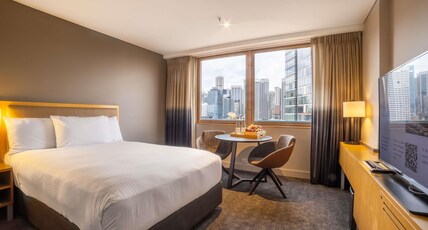 Novotel Sydney on Darling Harbour Room Type - Deluxe Room, 1 Queen Bed, City Skyline Novotel Sydney on Darling Harbour Room Type - Deluxe Room, 1 Queen Bed, City Skyline