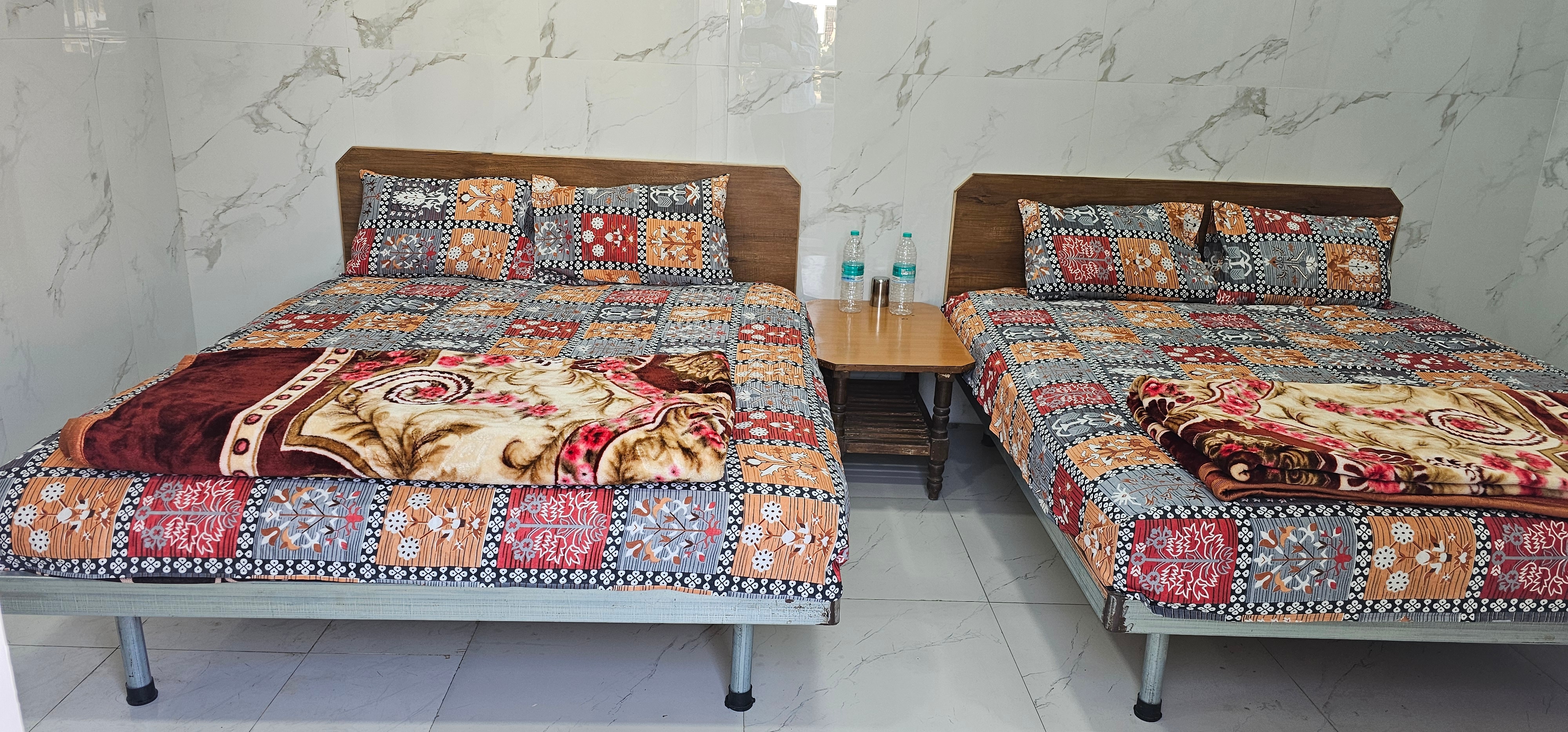 HomeStay Mangalam Dwarka - Tap to explore photos