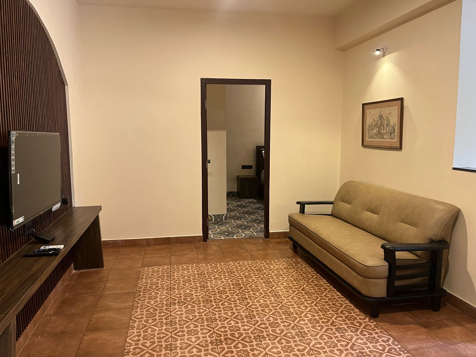 Hotel Lotus - Tap to explore photos