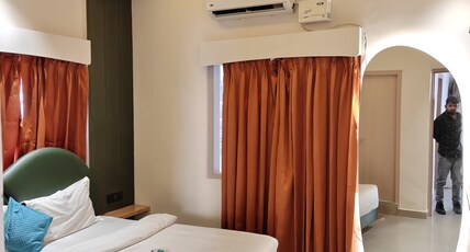 Spontrail Hostel Tapovan Room Type - Standard Rooms with Mountain View