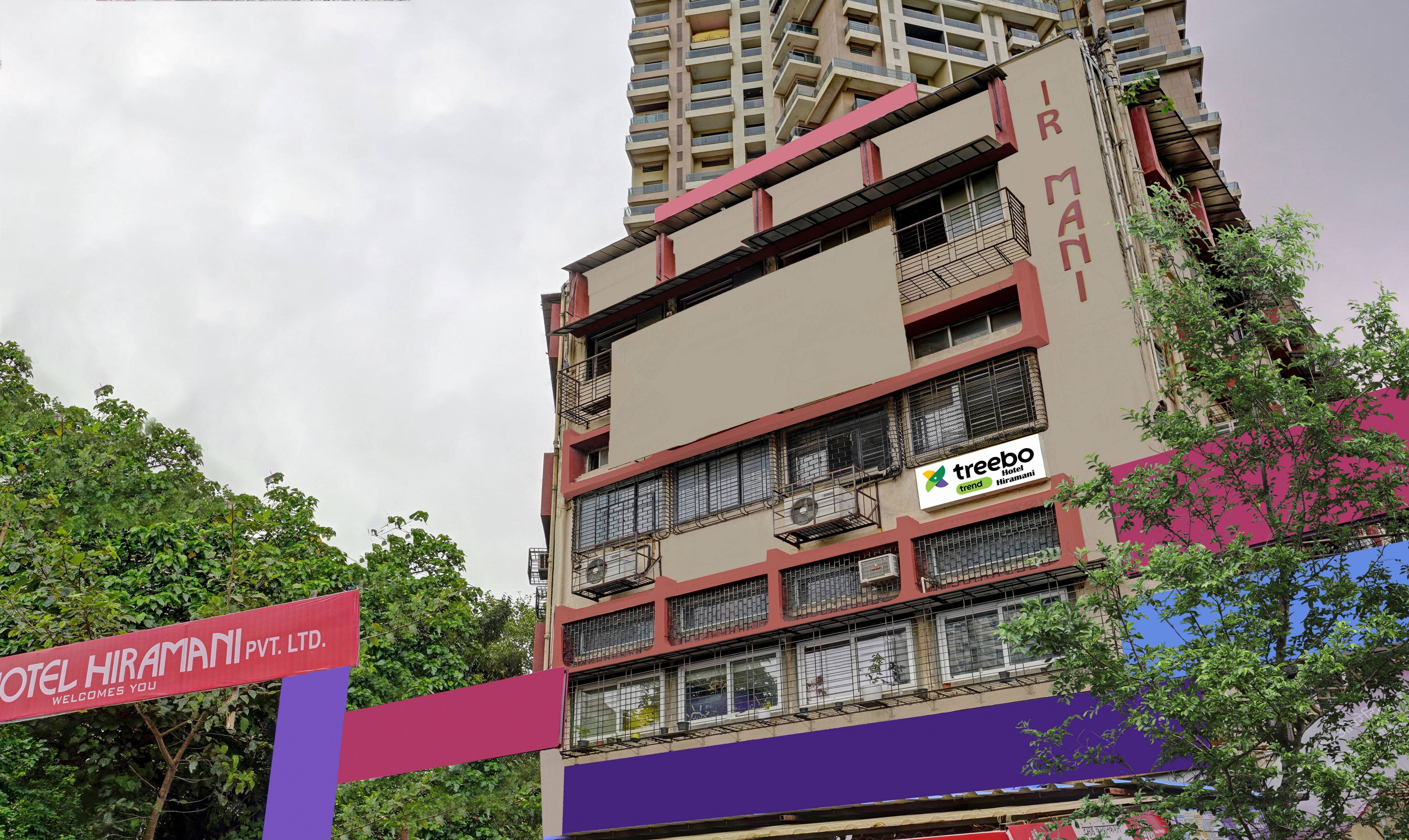 Treebo Hiramani Parel Lalbaug - Tap to explore photos