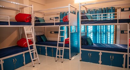 Mezenga 2.0 - Backpackers Hostel Room Type - Bed in 10-Bed Mixed Dormitory Room