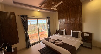 Hotel Mahabaleshwar Mount View Room Type - Executive Room with Balcony