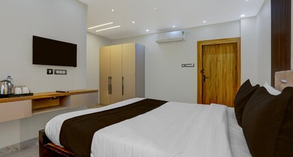 Super Townhouse Puri Bypass Crossway Formerly Hotel Pratee Heights Room Type - Classic