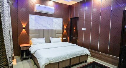 Hotel Blessing Inn Room Type - Premium Room