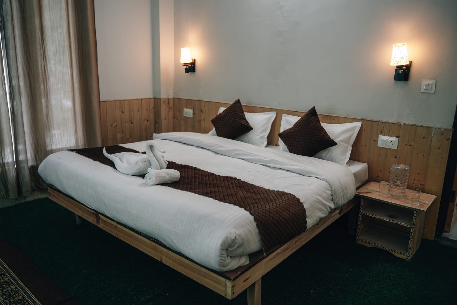 Tirthanmoksha Homestay - Tap to explore photos