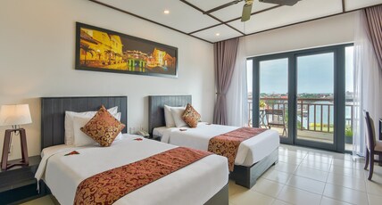 White Lotus Hotel Hoi An Room Type - Premier Twin with City View