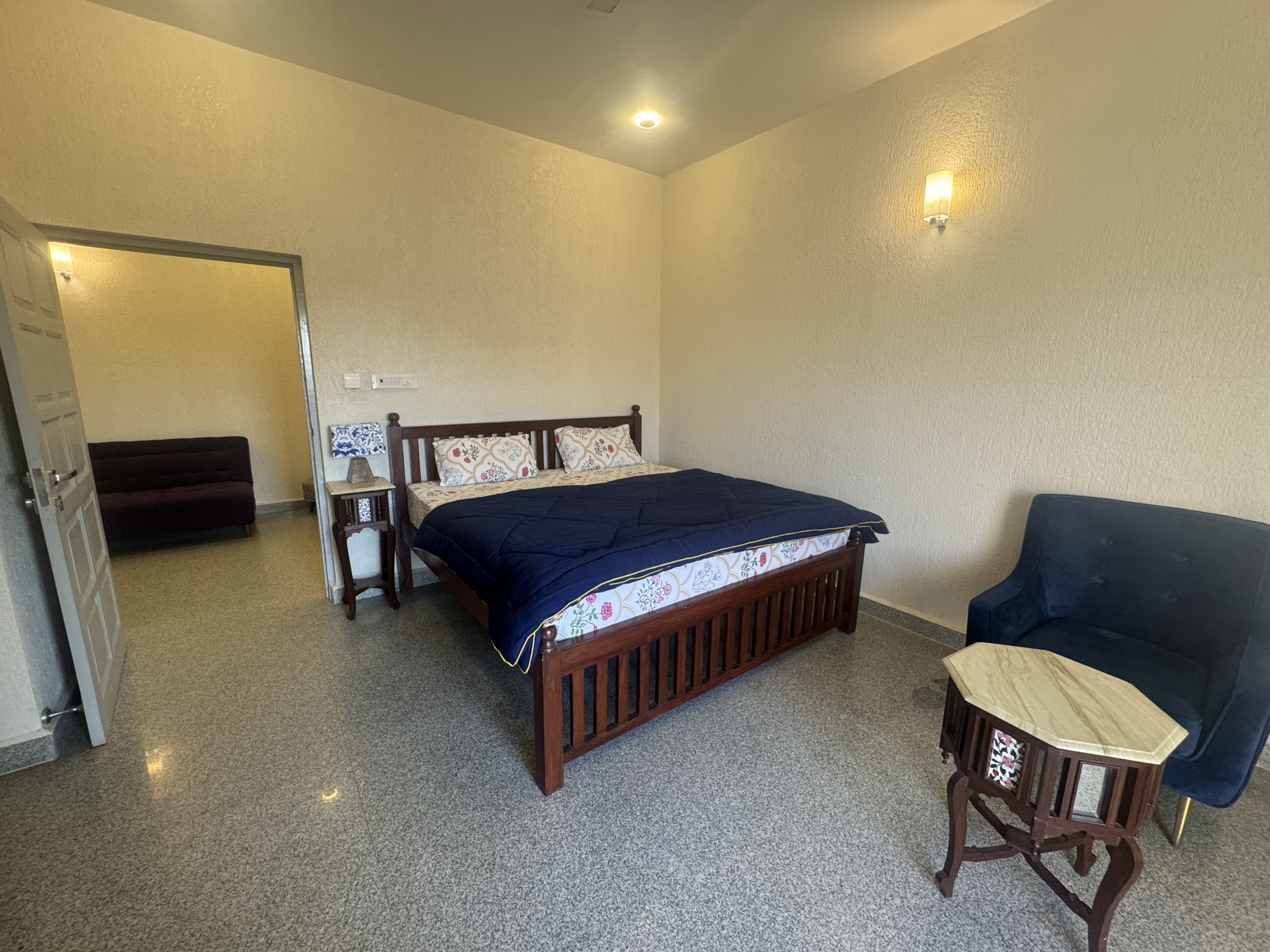 Tringrahi Vraj Mahal Room Type - Delux Room for 4 adults