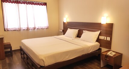 Hotel Rhythm Grand Suite Room Type - Deluxe Double Bed Room