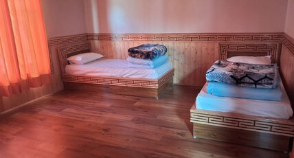Dhamma Homestay By StayApart Room Type - Doble room common washroom 