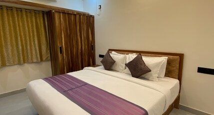 Legend Royal Suites Hotel Room Type - Deluxe Ac Room